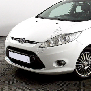 Бампер передний в цвет кузова Ford Fiesta MK6 (2008-2013)