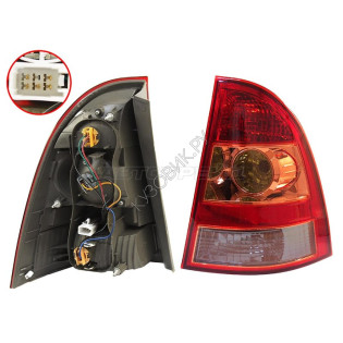 Фонарь задний TOYOTA COROLLA 04-06 прав 5D/WGN SAT